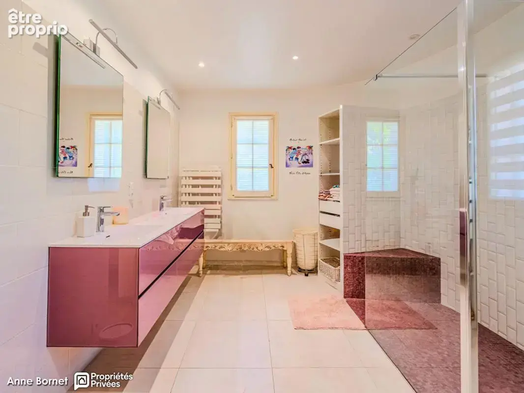 Villa 7 pièces 300 m2 avec parc paysager et piscine - LE ROURET - photo 13