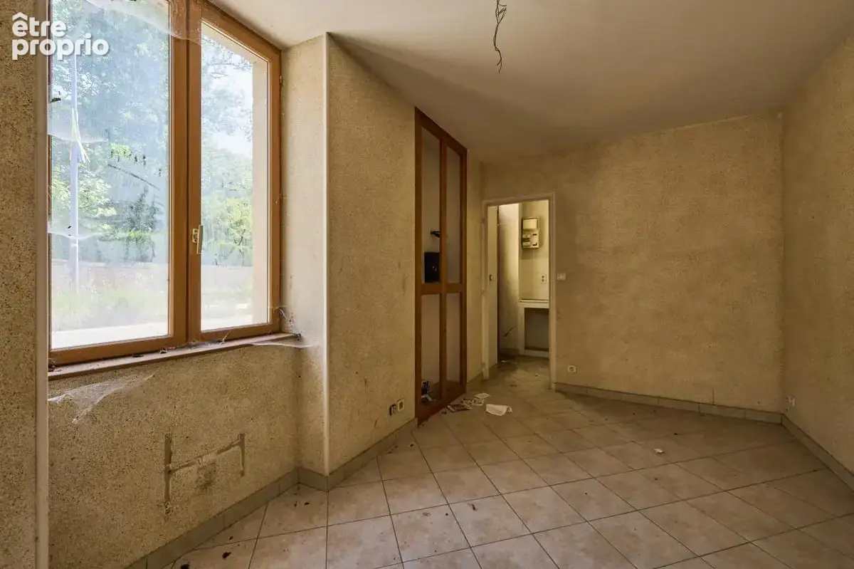 Immeuble et dépendances - 781 m² - Pouilly-en-Auxois (21) - photo 10
