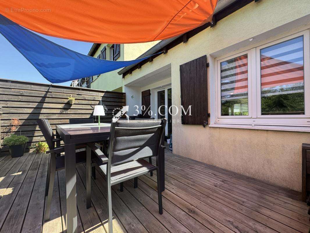 3%COM Charmant triplex avec 3 chambres  - 2 terrasses - gara - photo 9