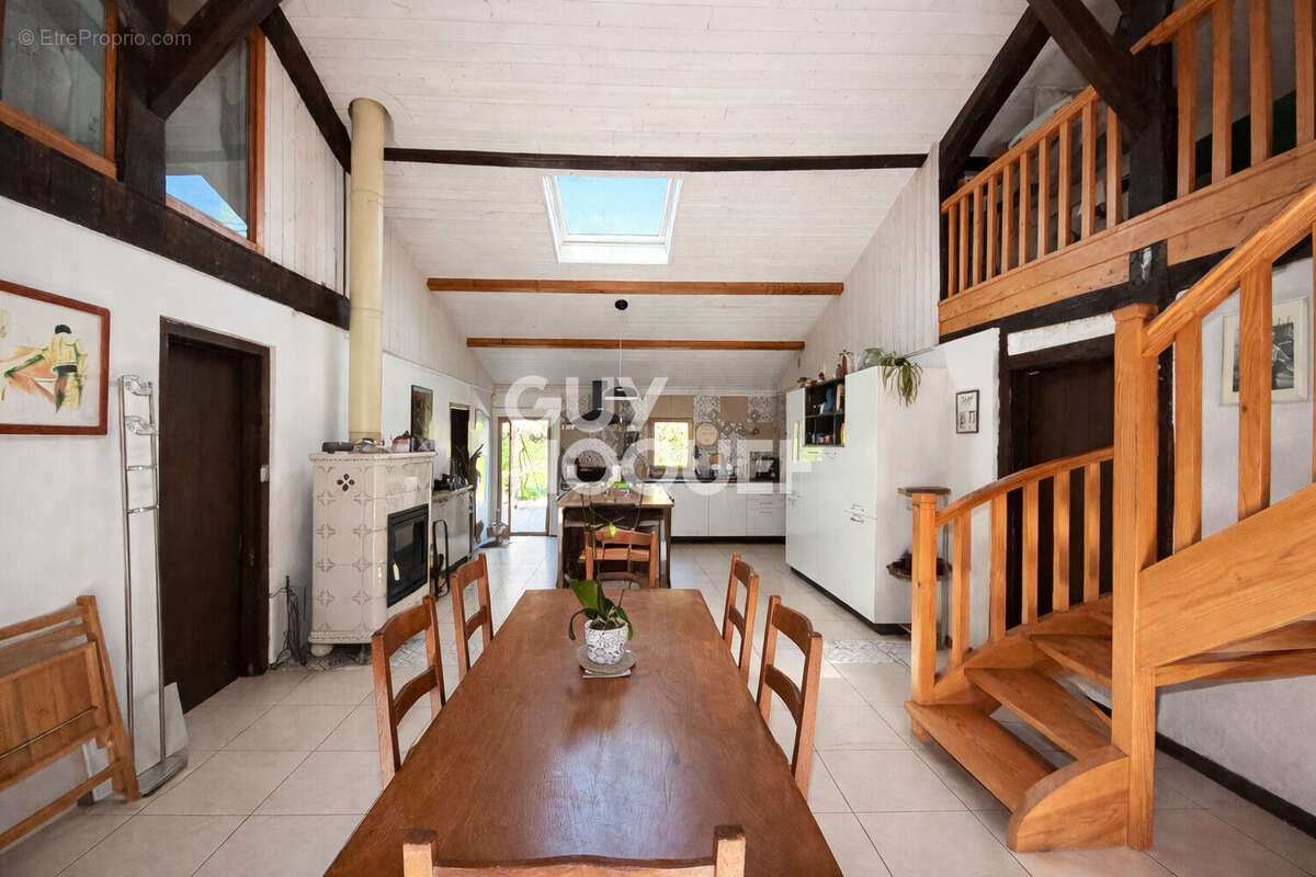 Maison à RION-DES-LANDES