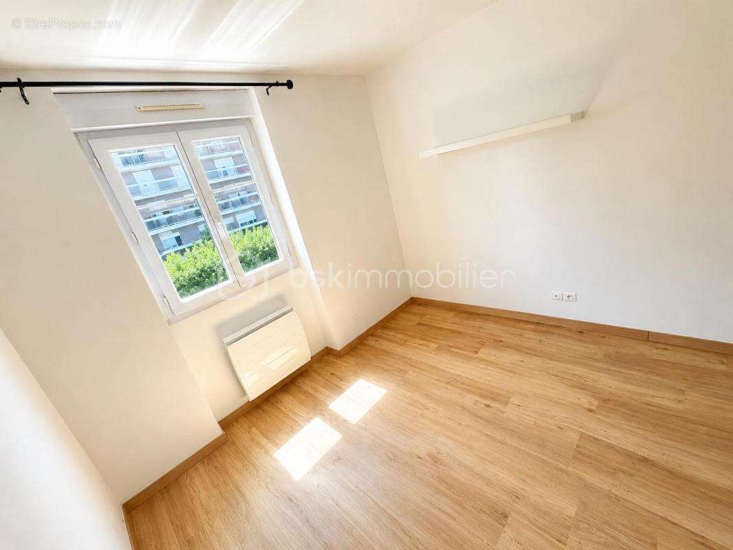 Appartement à LIVRY-GARGAN