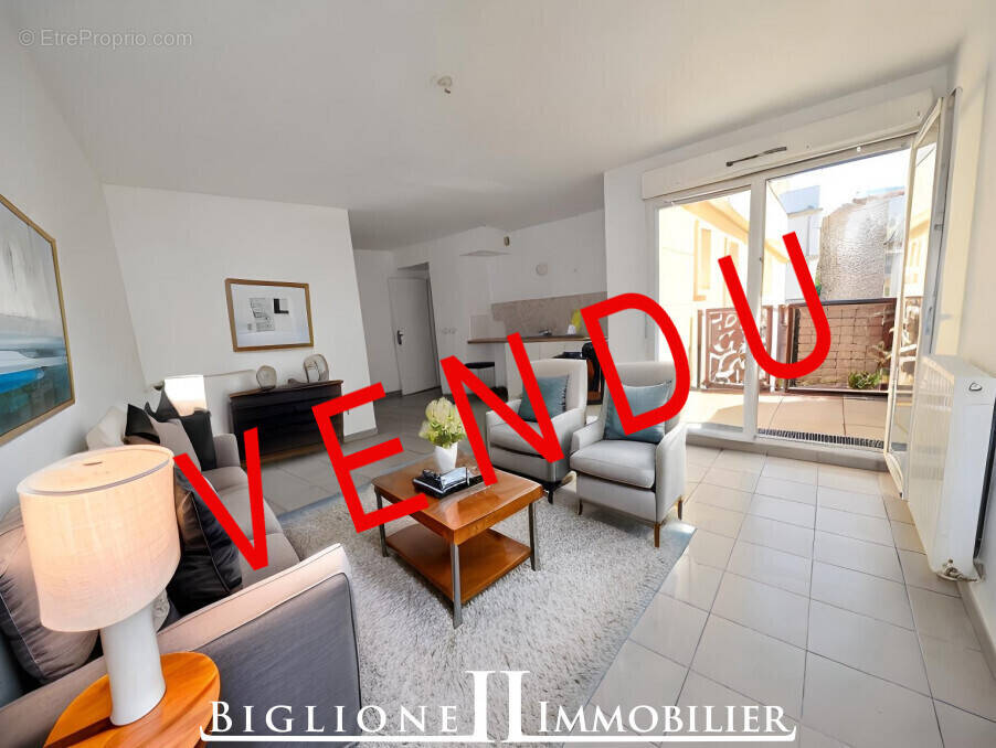 Appartement à AUBERVILLIERS