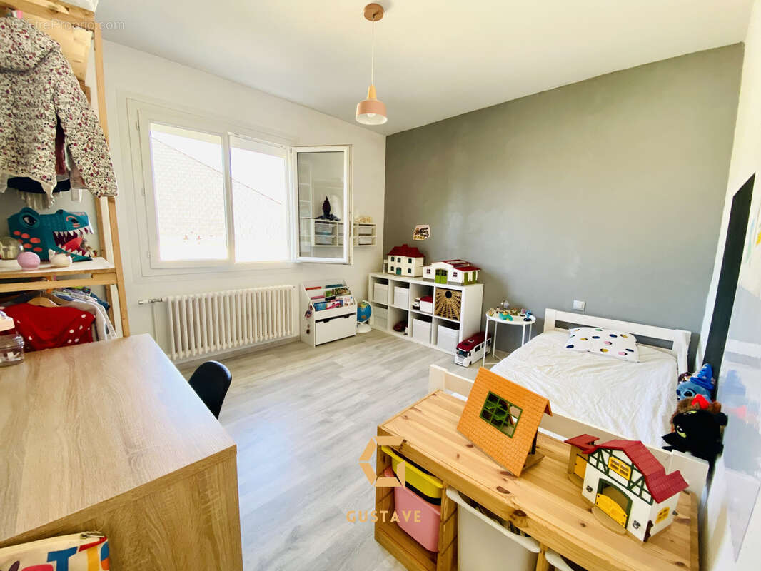 Maison à VAROIS-ET-CHAIGNOT