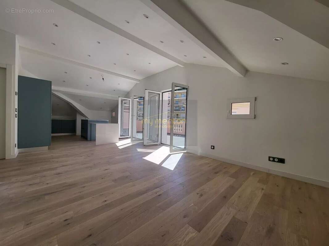 Appartement à MENTON