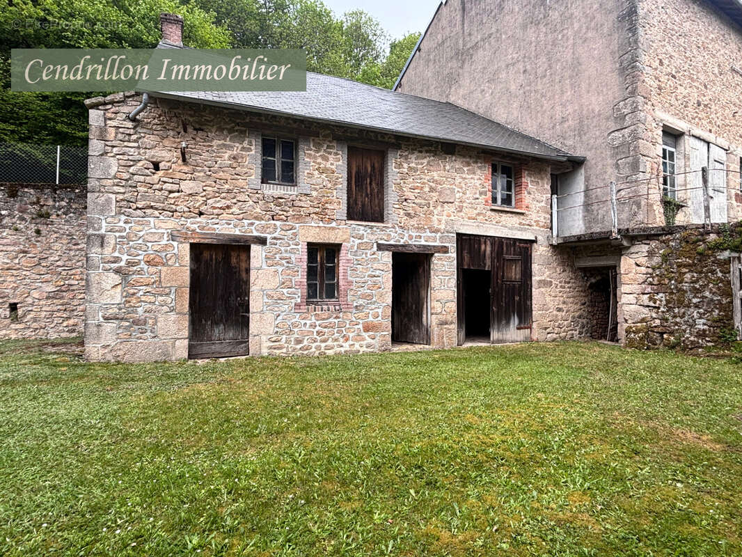 Rare : Authentique Propriété en Pierre sur 1,84 Hectares avec Nombreuses Dépendances - photo 19