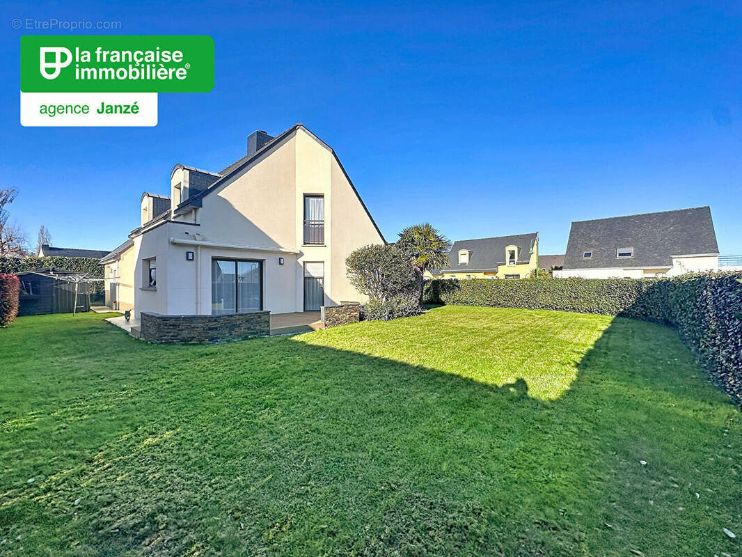Maison à JANZE