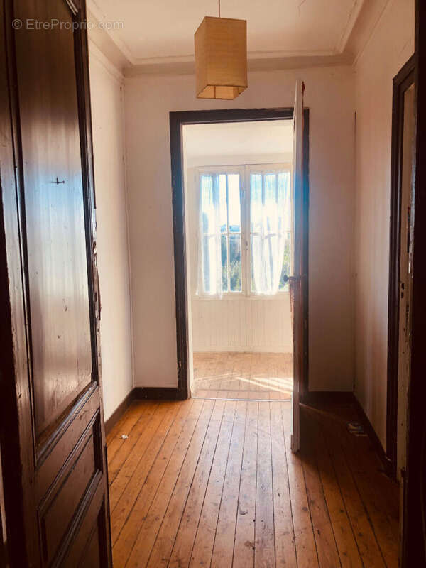 BORDEAUX SAINT-GENES/VICTOIRE - A VENDRE -Appartement Bordeaux 4 pièce(s) 93.18 m2 - photo 2