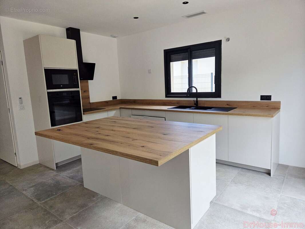 Maison à SAINT-CHINIAN