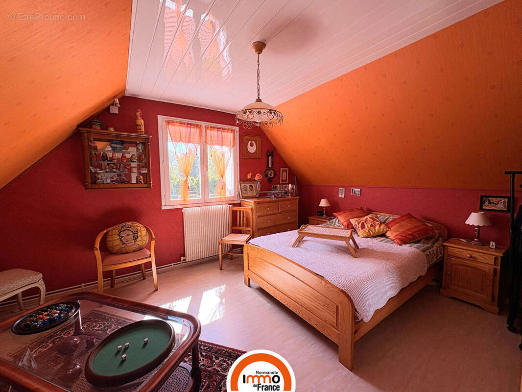 Maison à LA BONNEVILLE-SUR-ITON