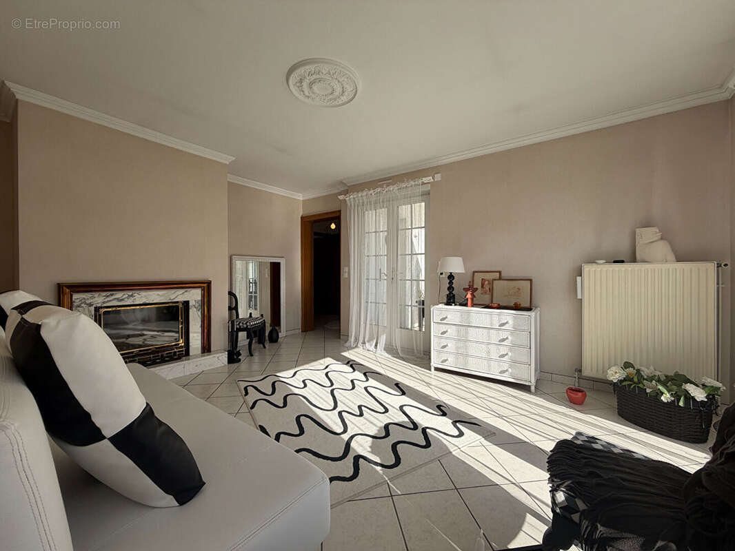 Maison à MARLY