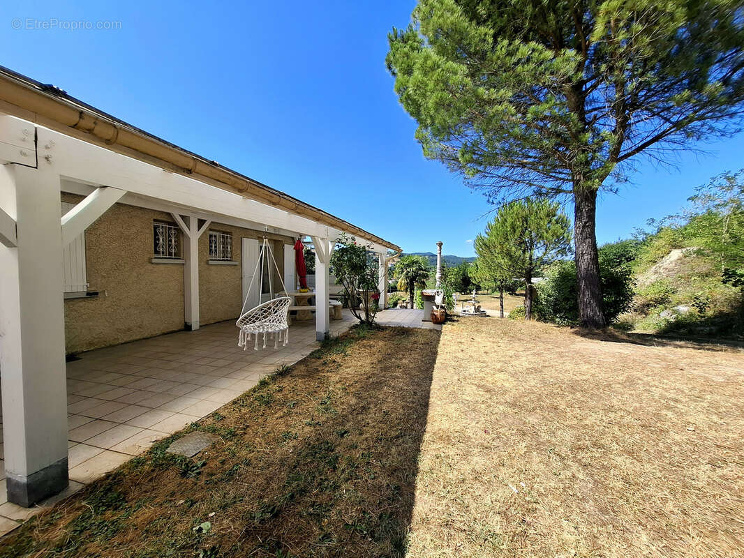 Maison à SAINT-VERAND