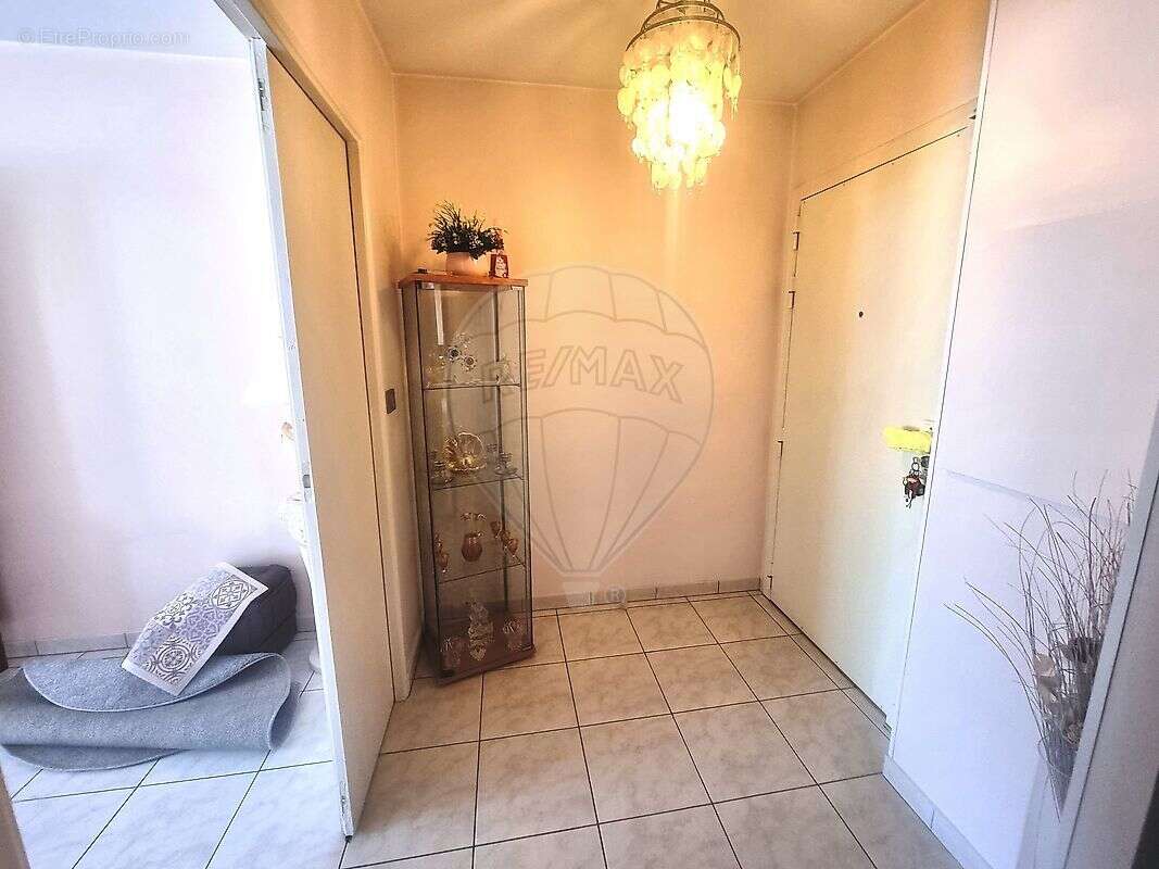 Appartement à LE BLANC-MESNIL