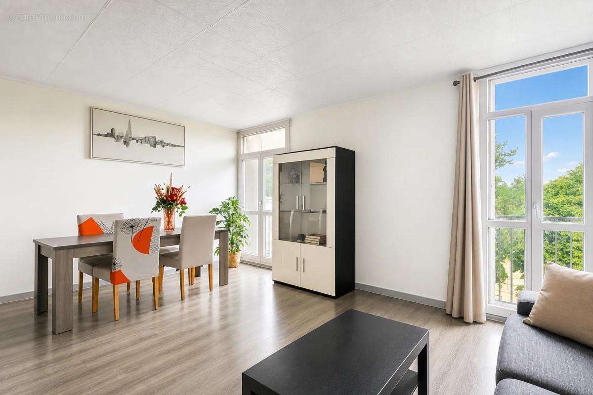 Appartement à RIS-ORANGIS