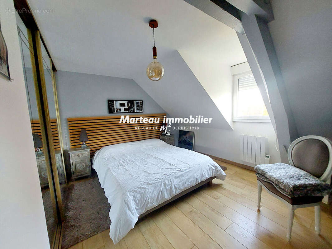 Maison à YVRE-L'EVEQUE