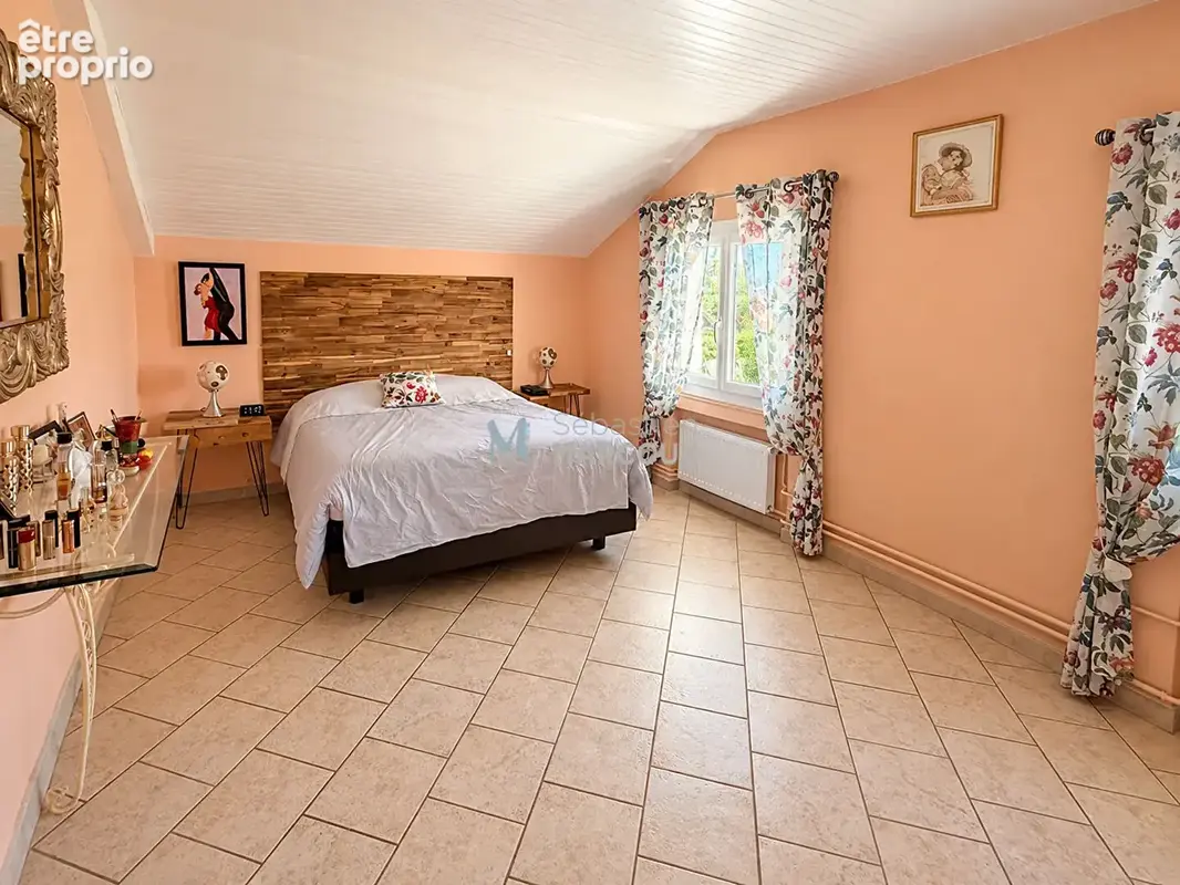 Saint Just Saint Rambert - La Tranchardière - Maison familiale avec piscine et prestations de qualité - photo 9