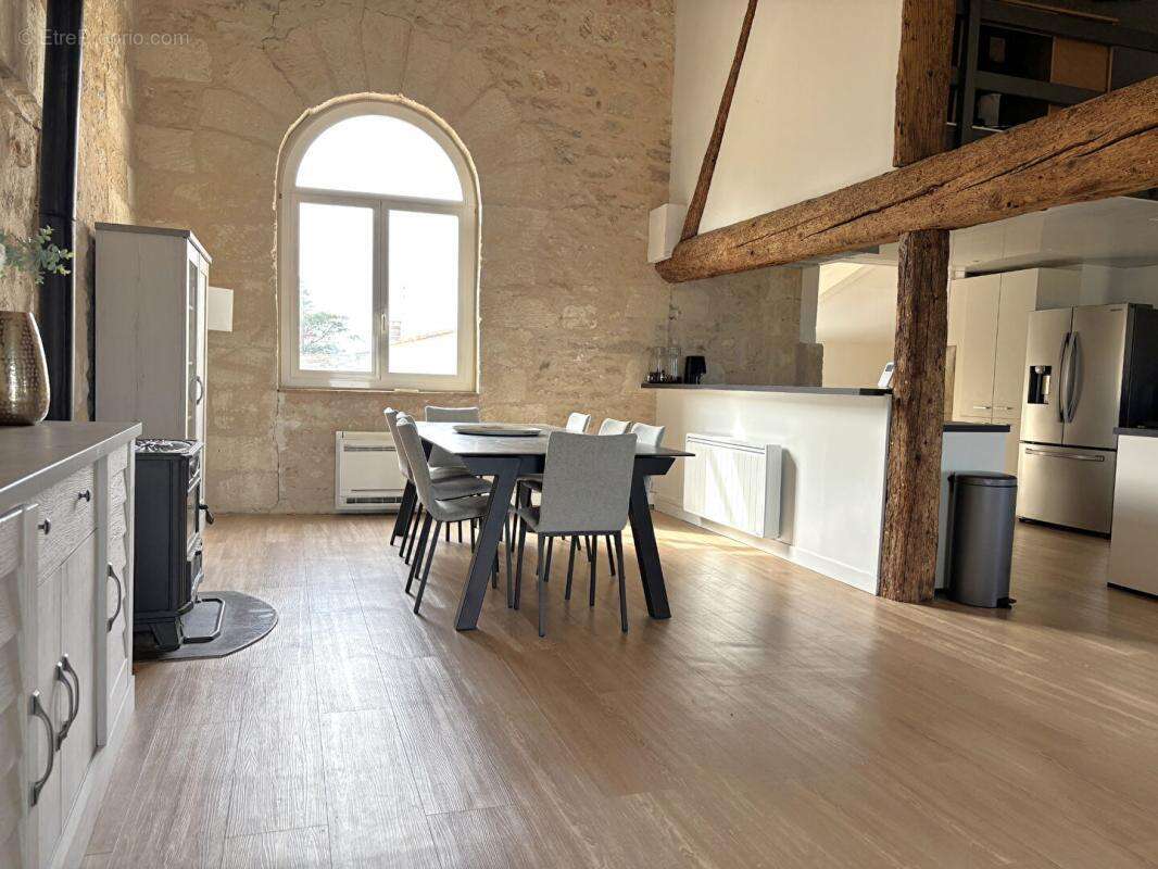 Maison à MAUGUIO