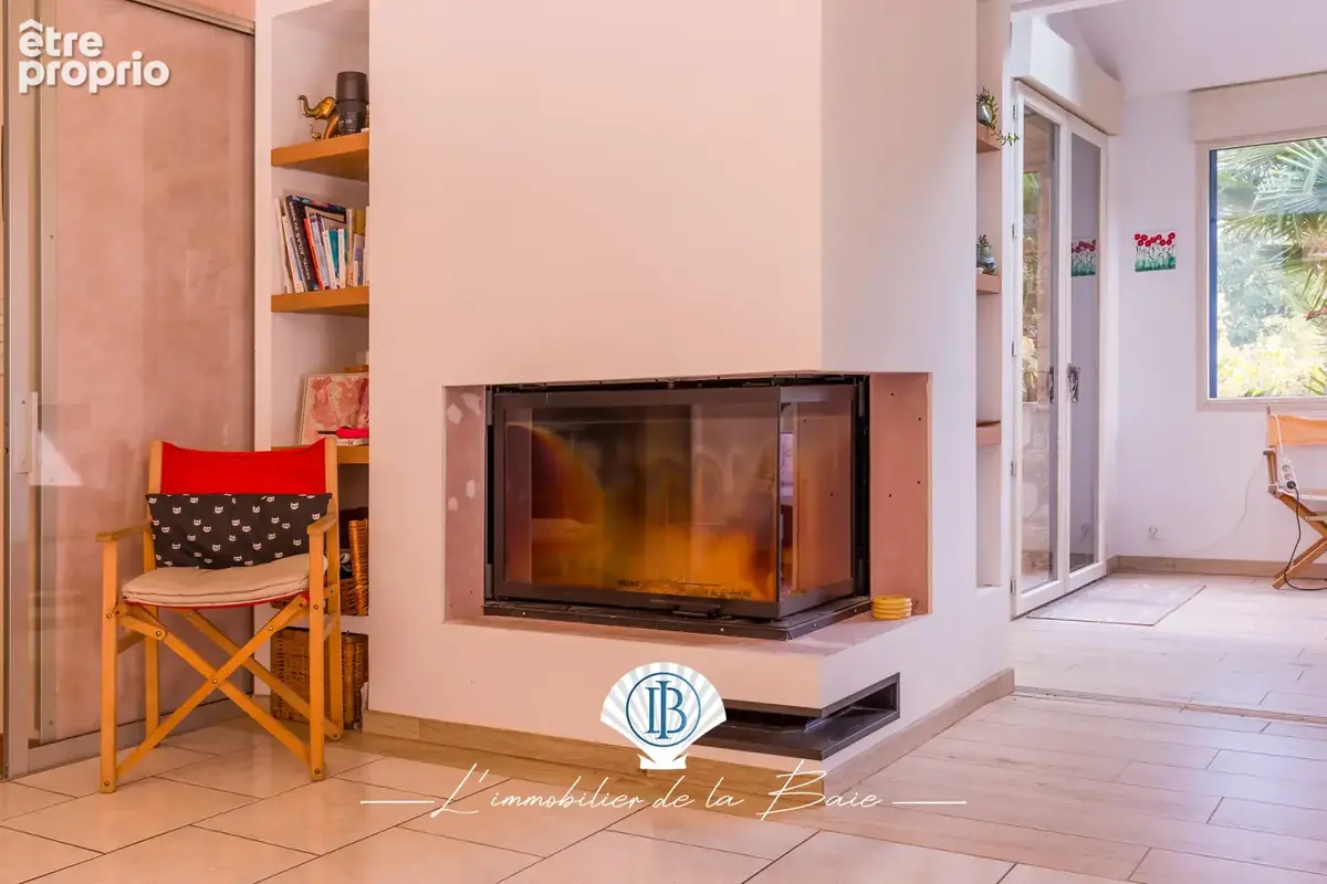 Villa de 346m2 avec parc de 4700m2 proche de la mer - photo 10