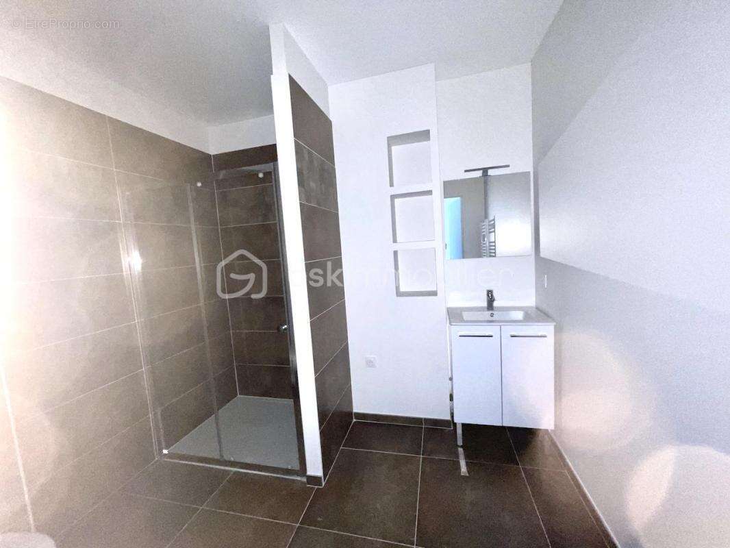 Appartement à SAINTE-GENEVIEVE-DES-BOIS