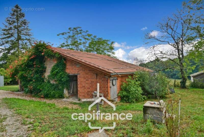 Maison à LONS-LE-SAUNIER