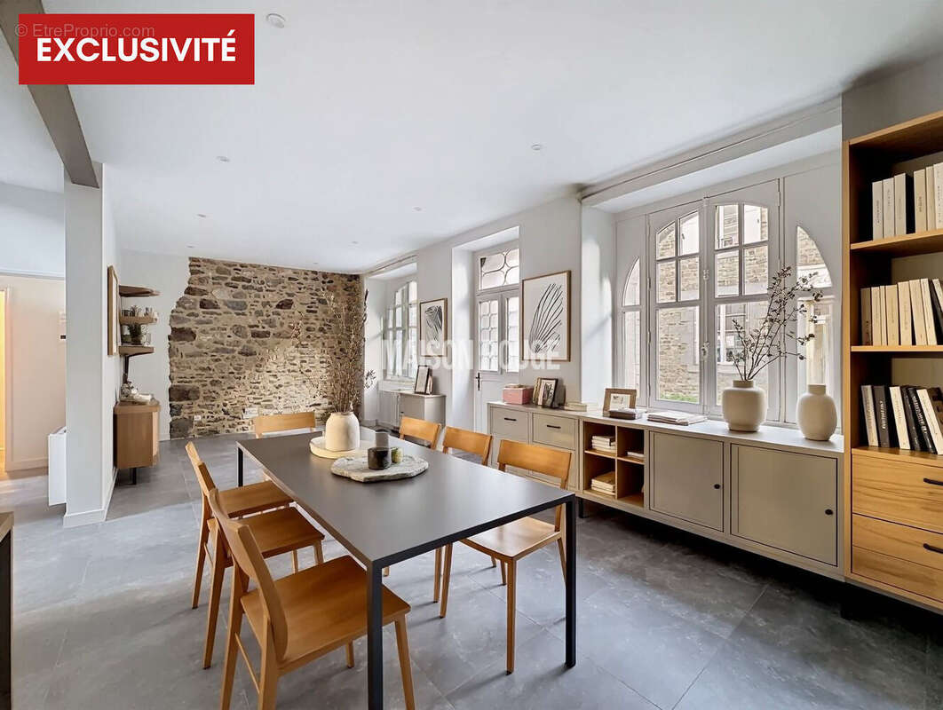 Maison à SAINT-SULIAC