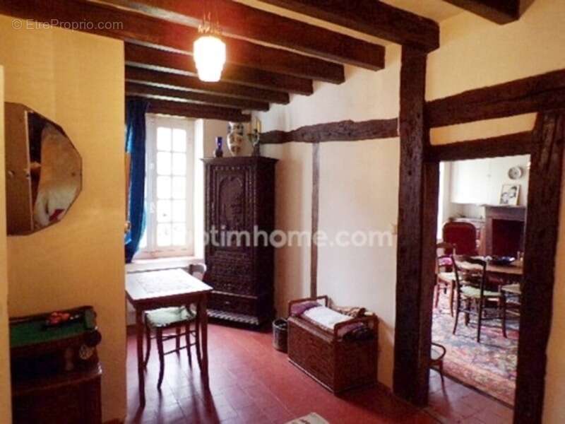 Maison à SAINT-GONDON