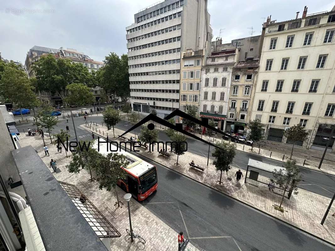 Appartement à MARSEILLE-1E