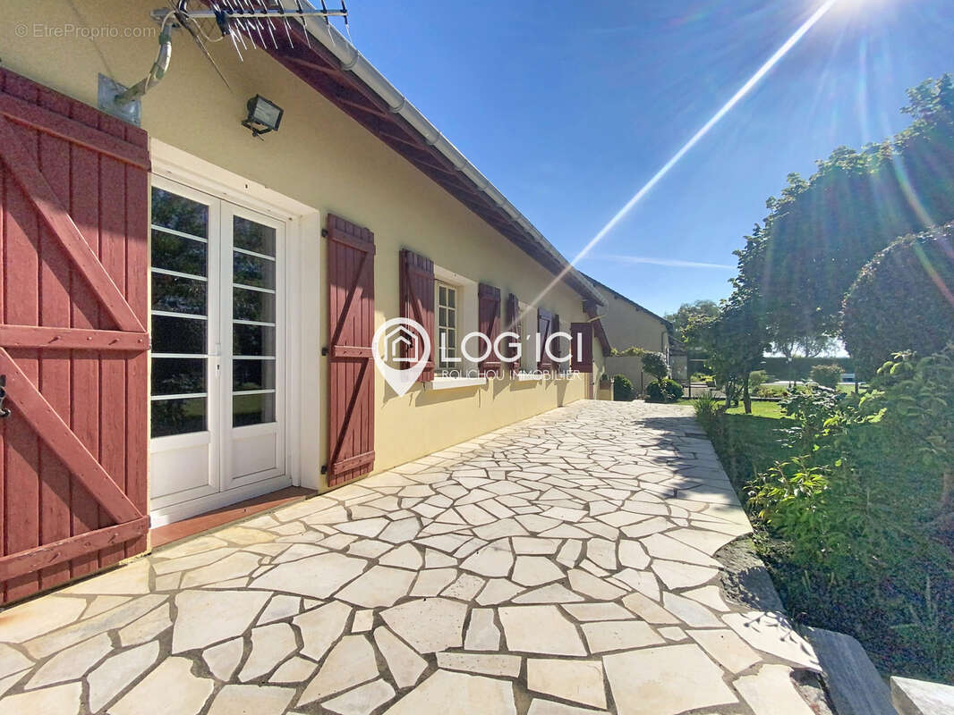 Maison à MORLAAS