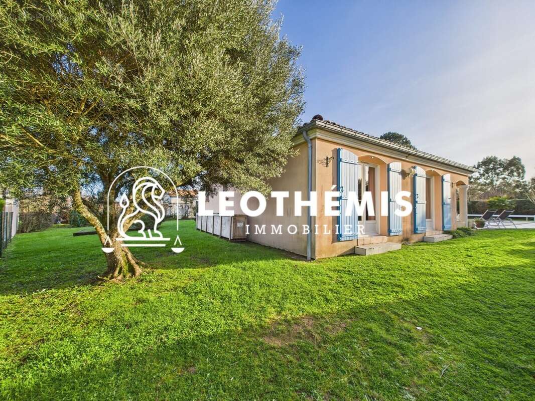 Maison à LES MATHES