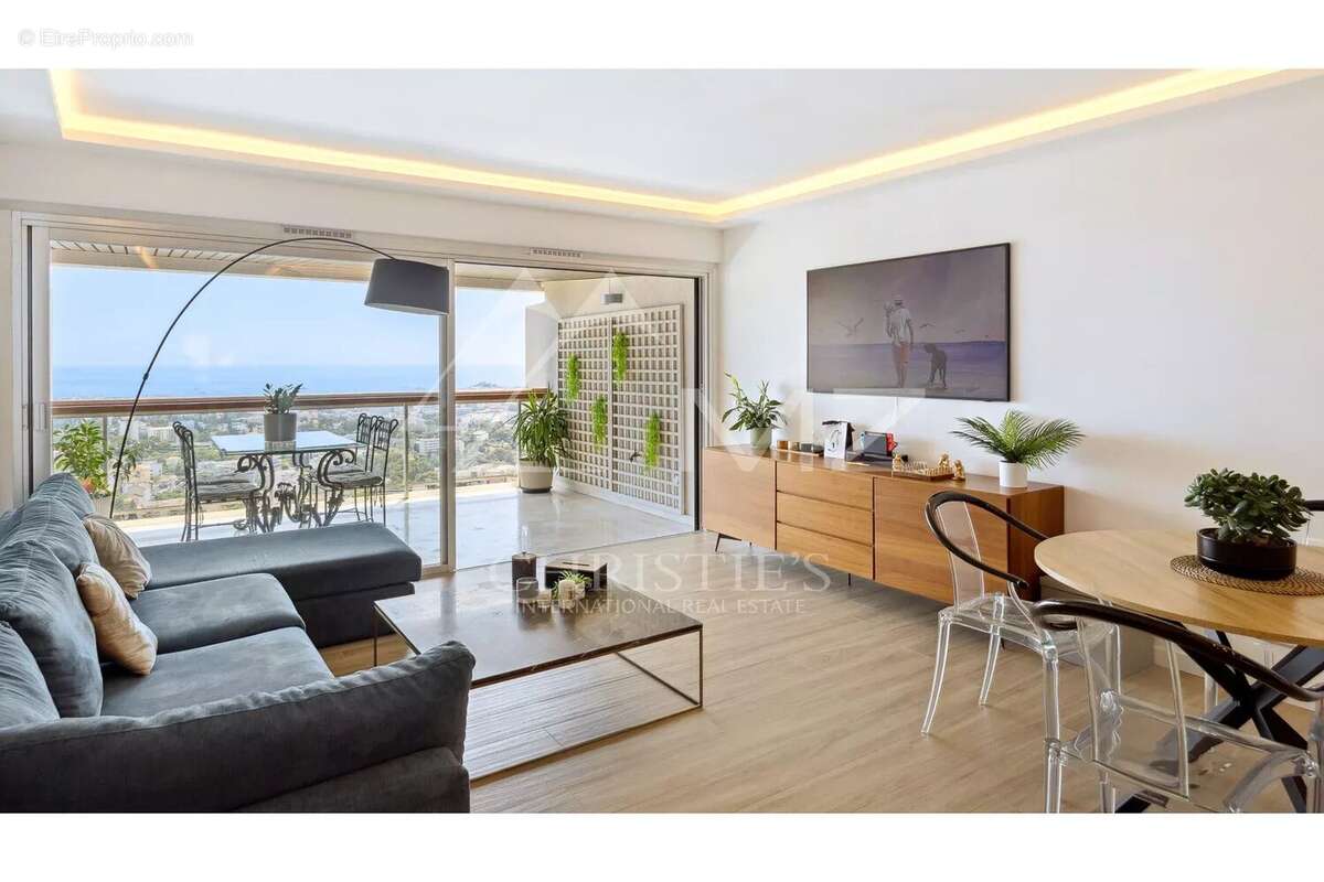 Appartement à LE CANNET