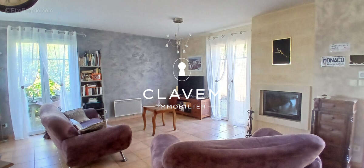 Maison 130 m² à Saint-Romain-La-Virvee  - photo 5