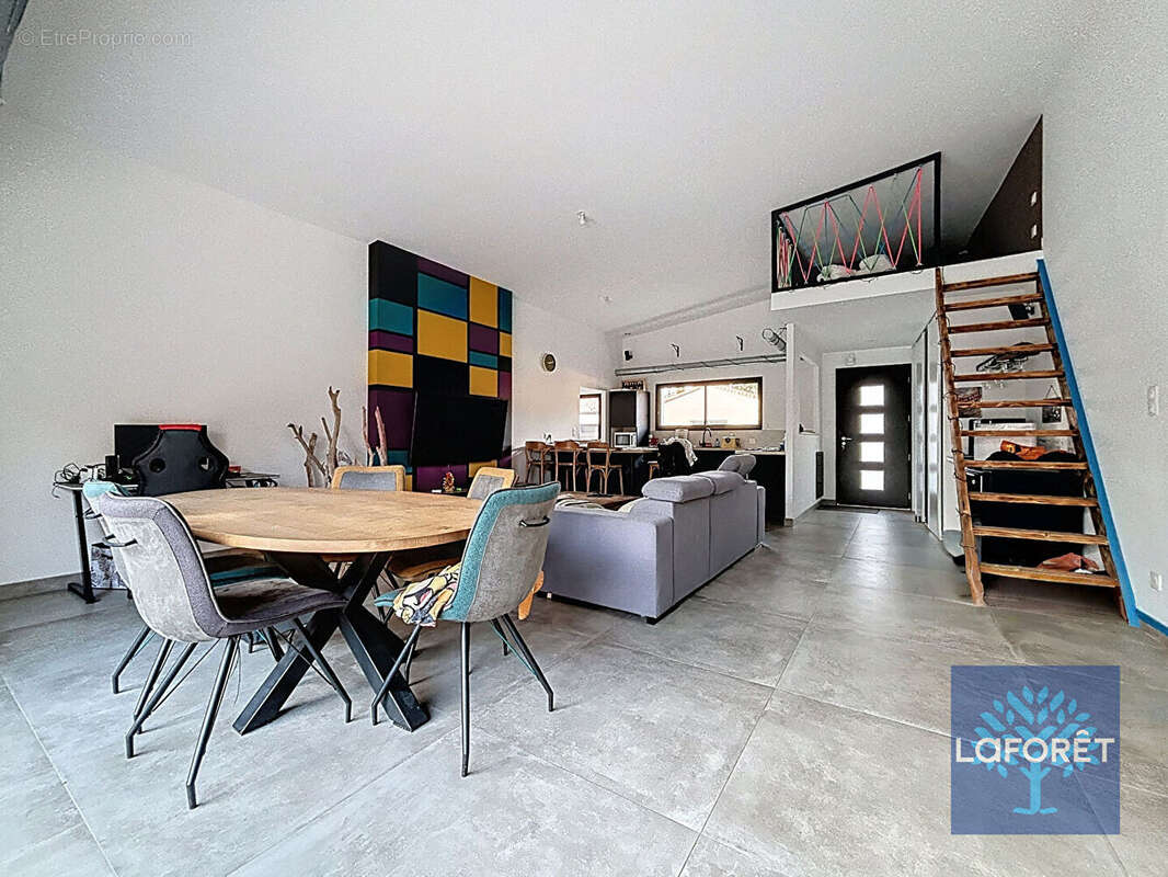 Maison Aizenay 6 pièce(s) 140 m2 - photo 3