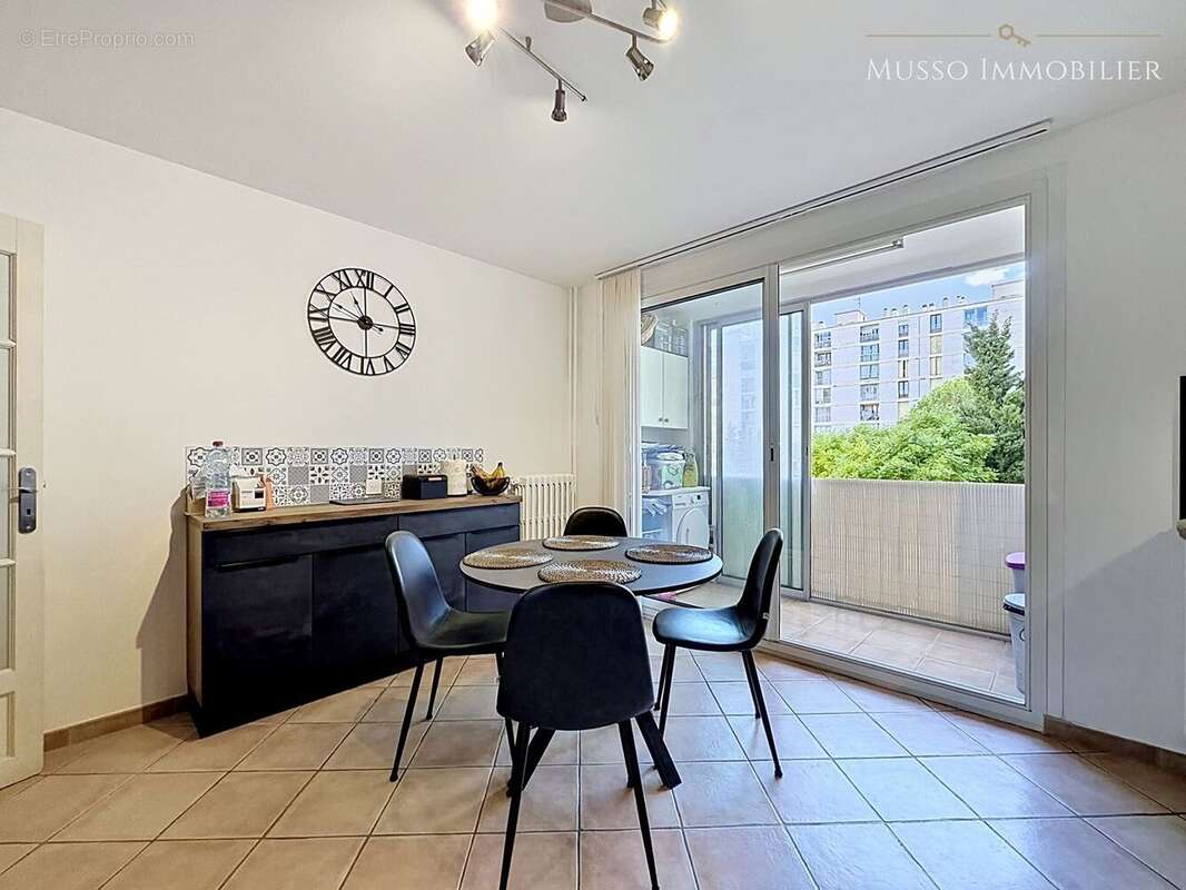 Appartement à MARSEILLE-10E