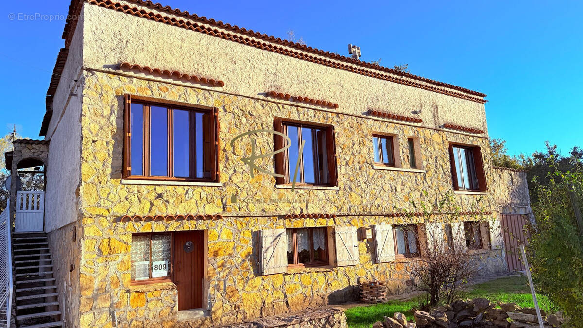 Maison à GOUDARGUES