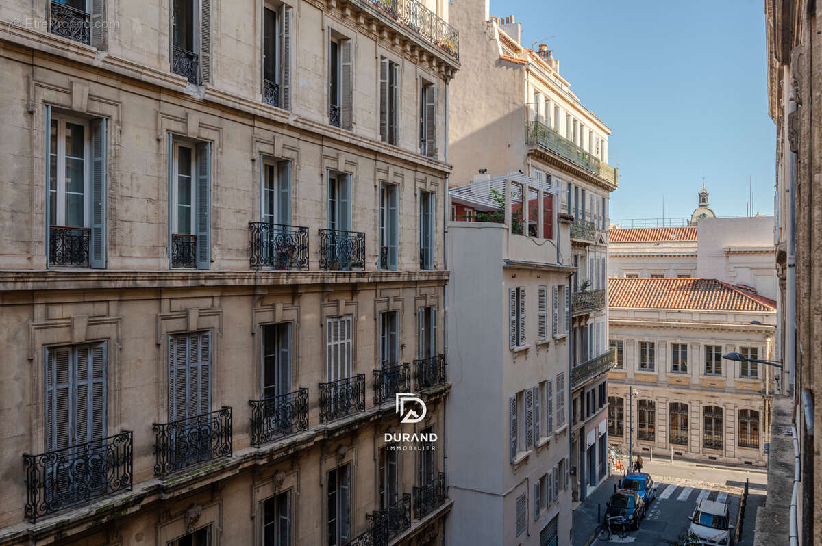 Appartement à MARSEILLE-6E