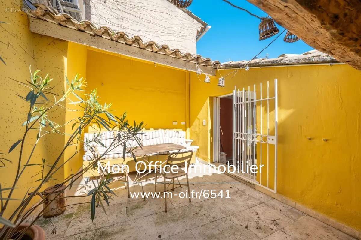 Maison à LOURMARIN