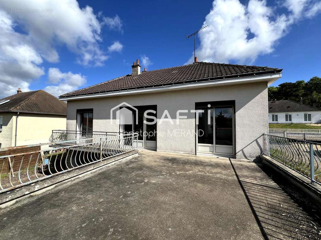 Photo 3 - Maison à LA CELLE-SAINT-AVANT