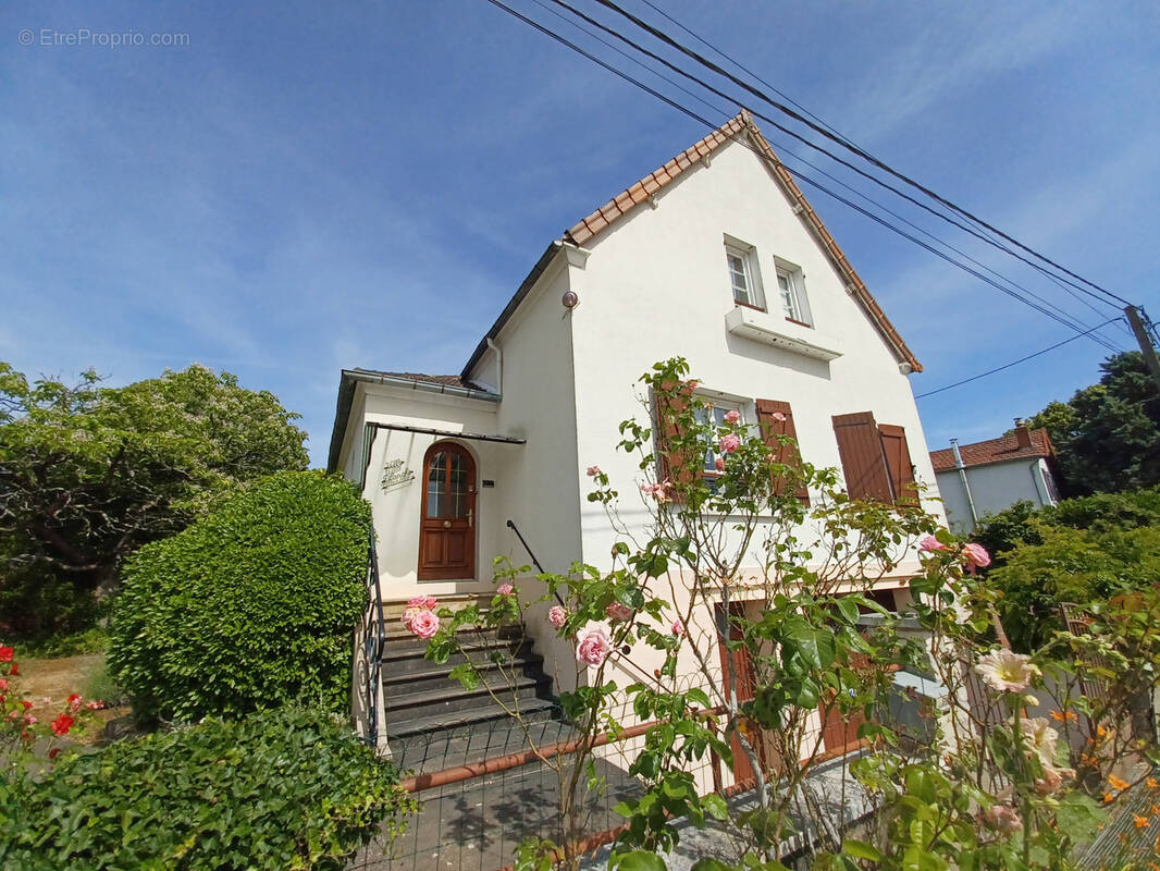 Maison à LA CHARITE-SUR-LOIRE