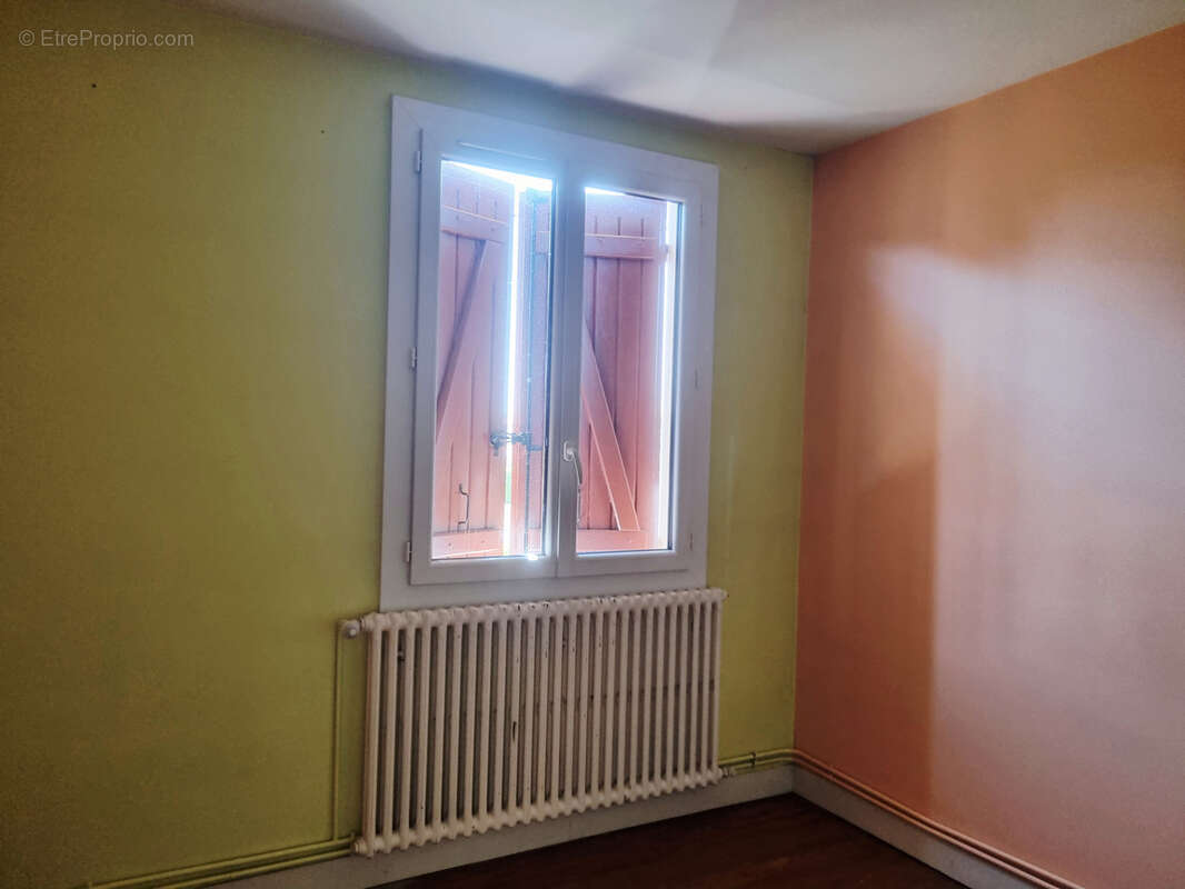Maison mitoyenne par le garage - photo 8