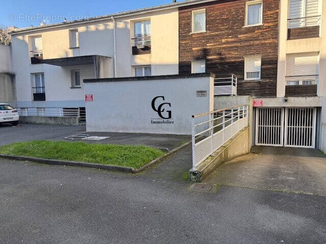 Appartement à REZE