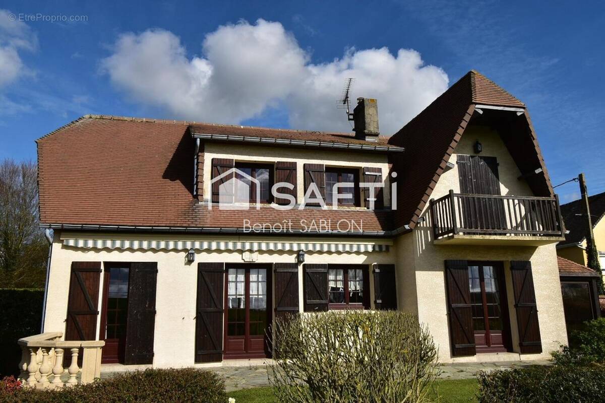Photo 1 - Maison à SAINT-ROMAIN-DE-COLBOSC