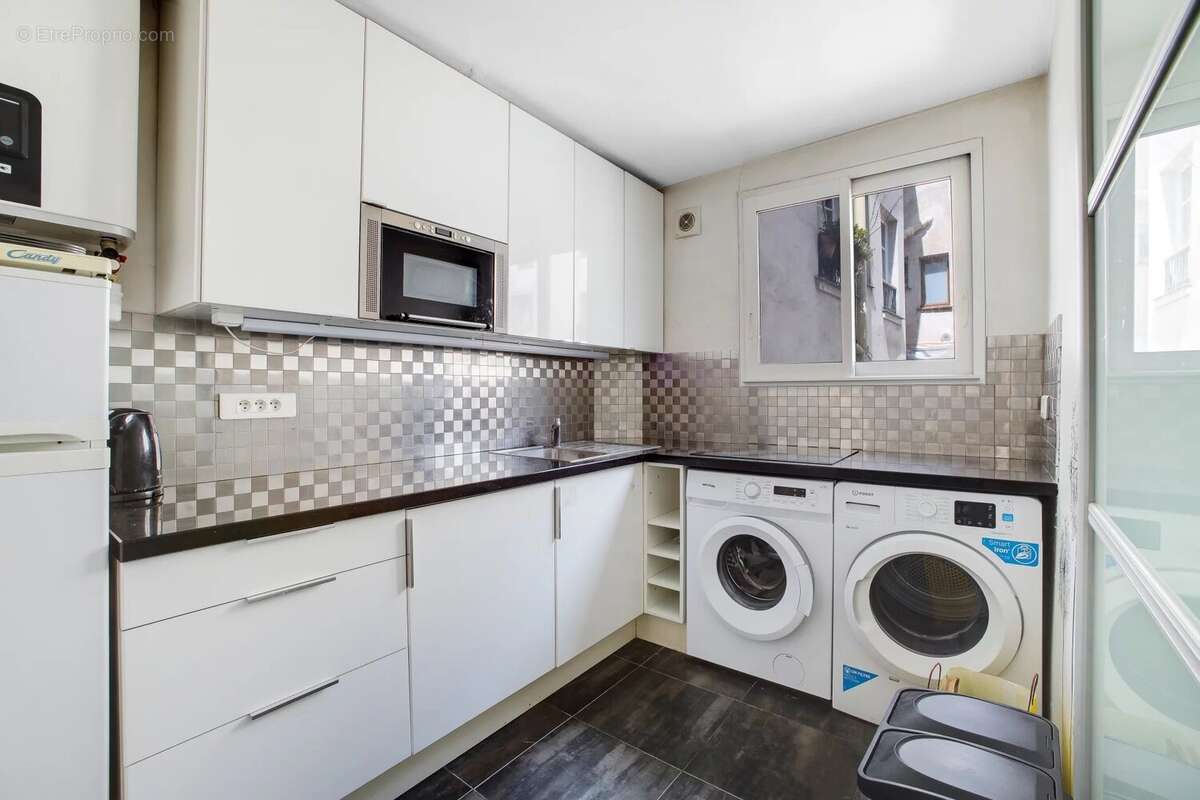 Appartement à PARIS-3E