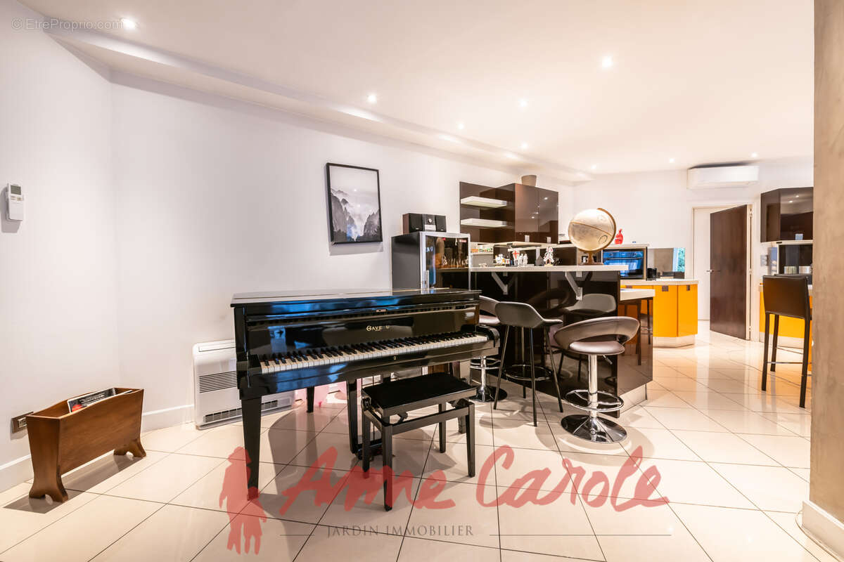 Commerce à JOINVILLE-LE-PONT