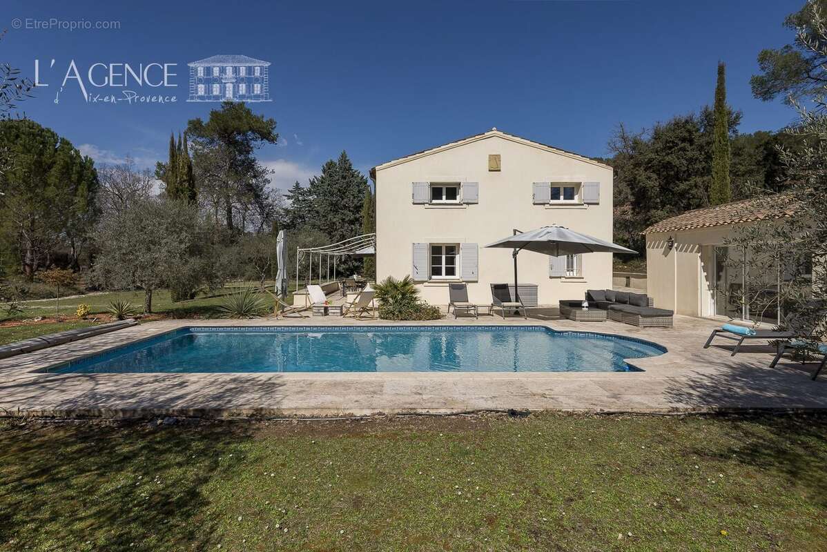 Maison à PEYROLLES-EN-PROVENCE