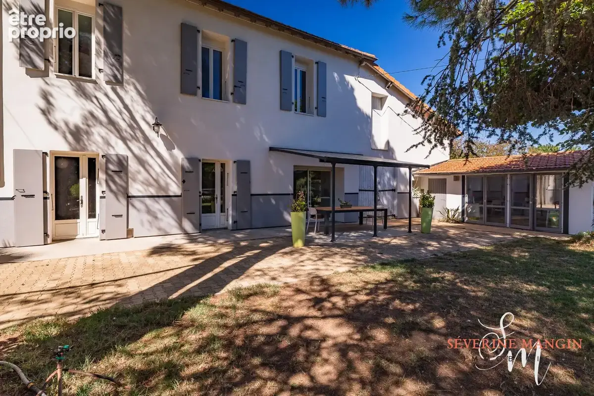Maison 5 pièces 142 m² à vendre à Romans-Sur-Isere (26100) - photo 4