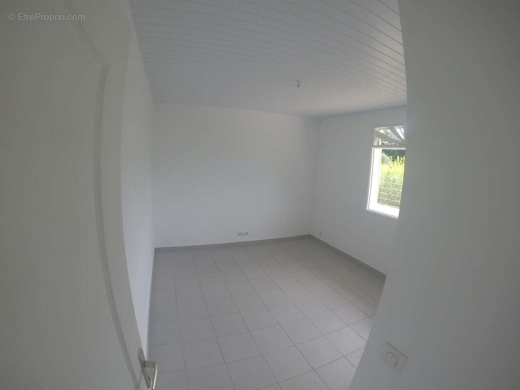 2 Maisons T3 Jumellées à Montjoyeux les Vagues - photo 3