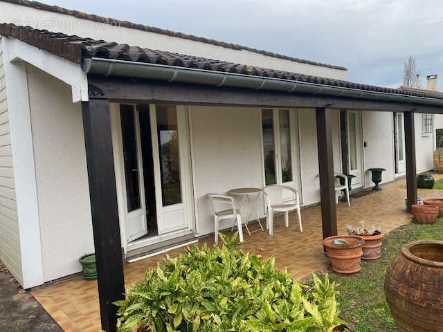 Maison 140 m2  + 35 m2 dependance mitoyenne - la teste de buch - photo 2
