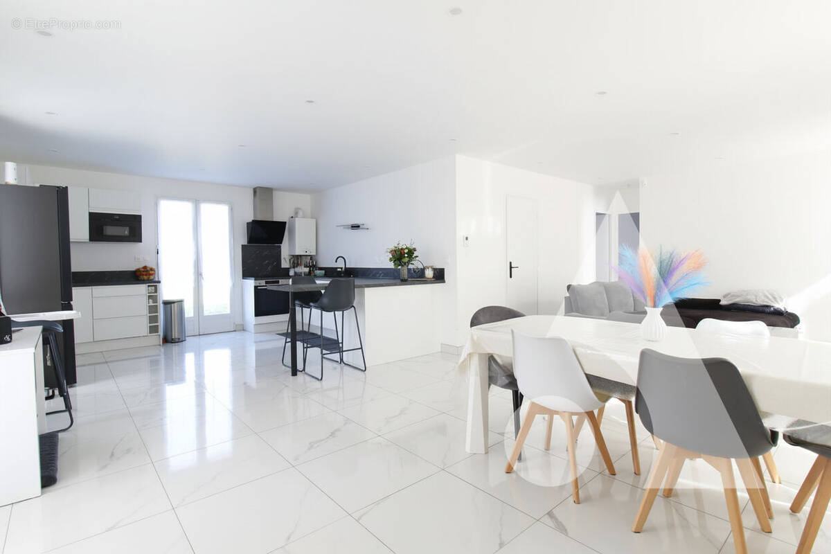 Maison Pont Sainte Maxence 5 pièce(s) 90 m2 - photo 1