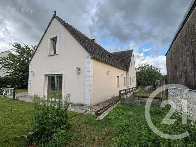 Maison 196 m² à Dammartin-En-Goele  - photo 3