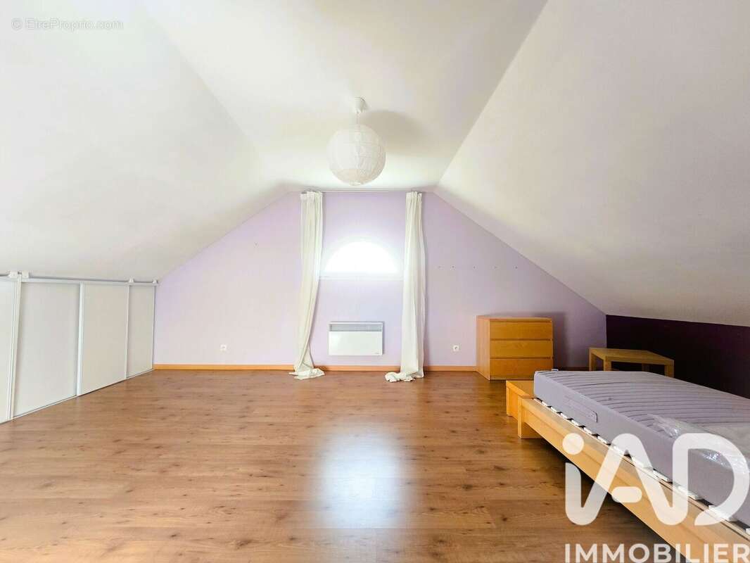 Photo 9 - Maison à COSNES-ET-ROMAIN