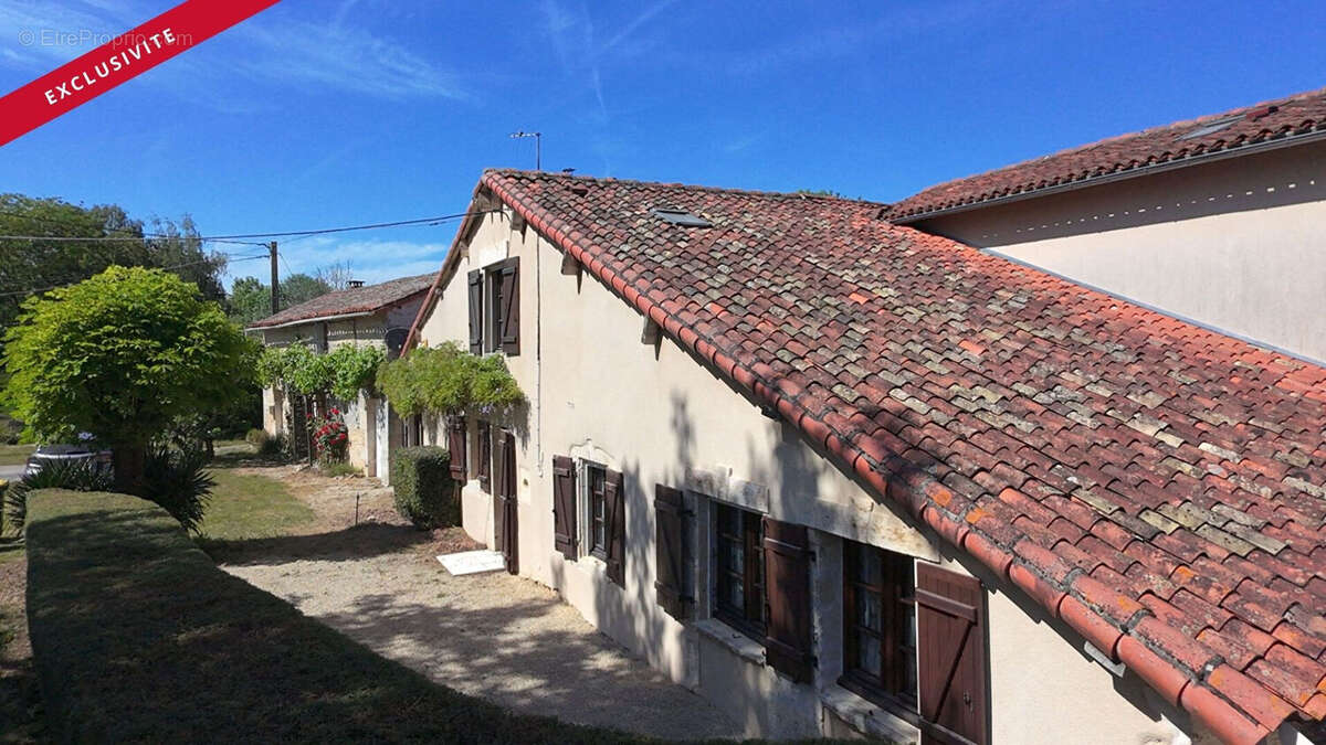 Maison à CHAMPNIERS